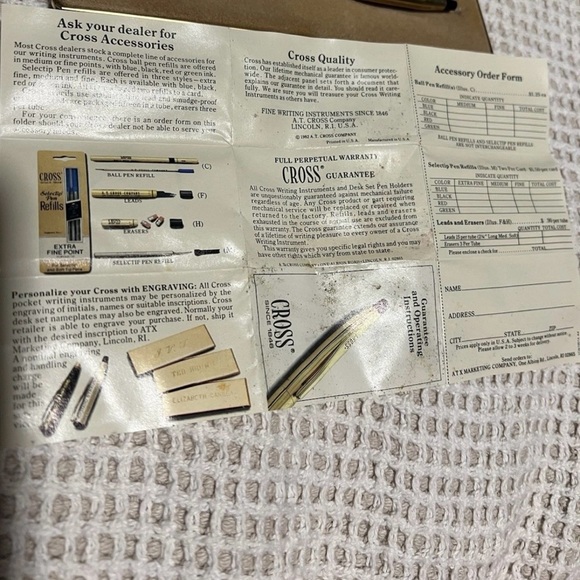 Vintage 1982 Cross Ballpoint Pen Set 1/20 10kt Gold Filled USA w/ Case - Picture 4 of 9